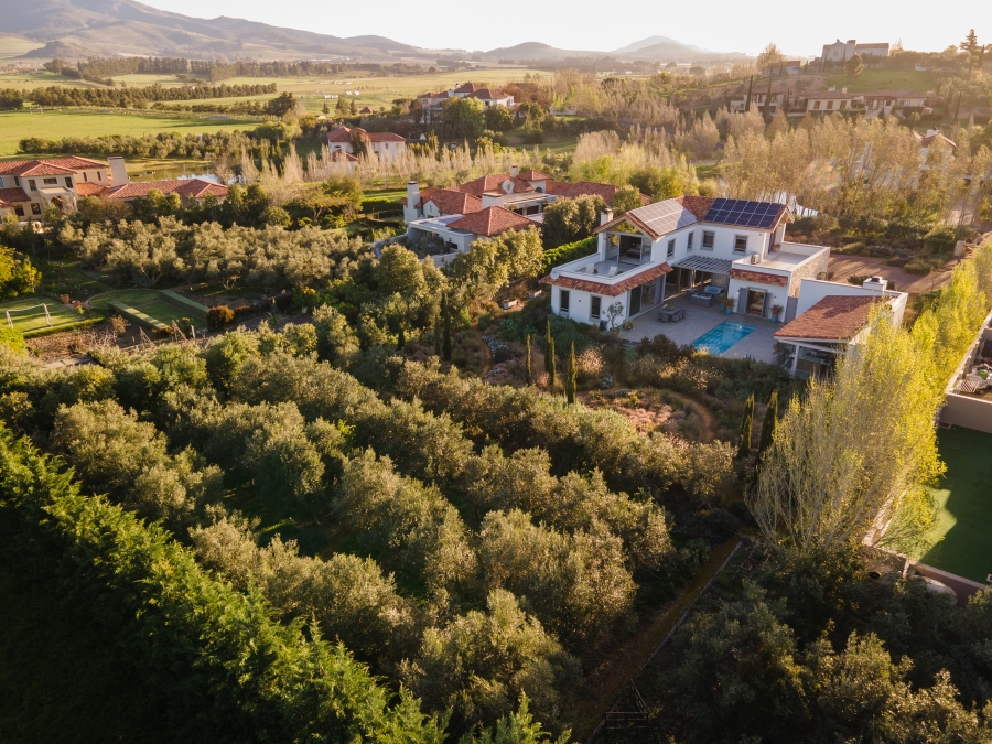 4 Bedroom Property for Sale in Winelands Western Cape